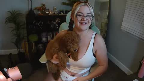 Bri online show from 22, 12, 2025