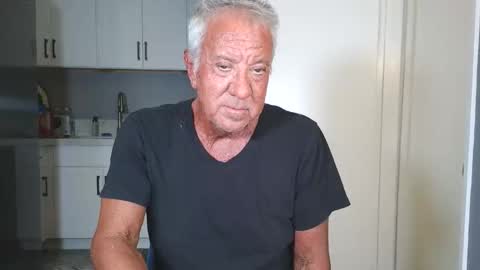 Snapshot of quest_one chatting on 2, 3, 2026 Jim online show from 2, 3, 2026