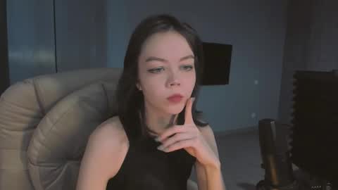 Snapshot of quietluxury chatting on 7, 2, 2026 quietluxury online show from 7, 2, 2026