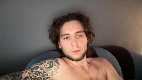 Snapshot of quriff chatting on 3, 3, 2025 quriff online show from 3, 3, 2025