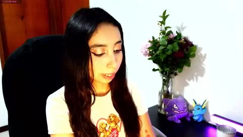 Snapshot of r0ttenangel chatting on 21, 9, 2025 Angel online show from 21, 9, 2025