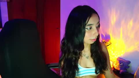 Snapshot of r0ttenangel chatting on 13, 11, 2025 Angel online show from 13, 11, 2025