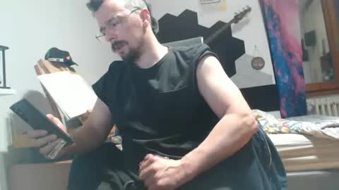 Raccoon68 online show from 7, 4, 2026