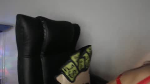    online show from 28, 11, 2025