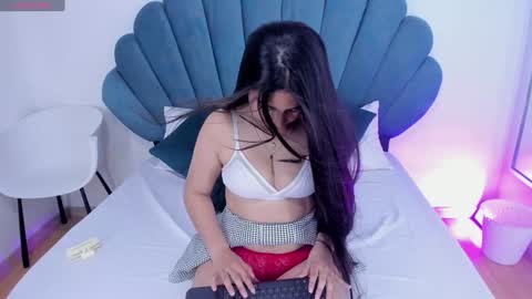 Snapshot of rachel_ribeiro chatting on 21, 1, 2025 Rachel Ribeiro online show from 21, 1, 2025