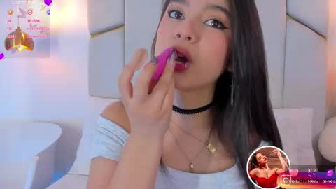 Snapshot of rachel_ribeiro chatting on 12, 9, 2025 Rachel Ribeiro online show from 12, 9, 2025