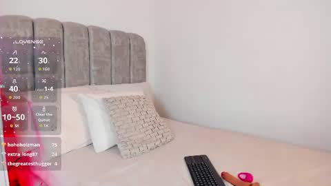 Snapshot of rachel_ruso chatting on 7, 7, 2026 RACHEL online show from 7, 7, 2026
