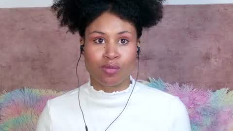 Snapshot of rachelannxd chatting on 7, 7, 2026 RachelAnn online show from 7, 7, 2026