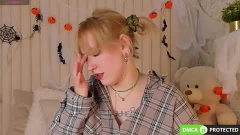 Snapshot of rachelcaart chatting on 21, 10, 2025 Ray online show from 21, 10, 2025