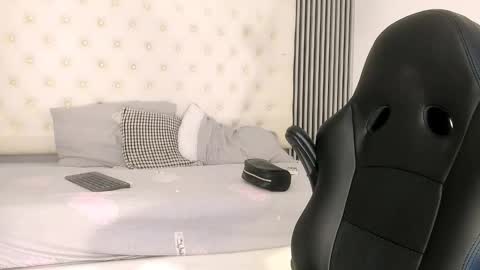rachell_owen online show from 15, 12, 2025
