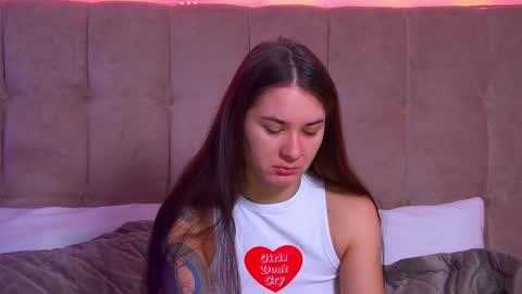 RachellSimpson online show from 22, 1, 2025