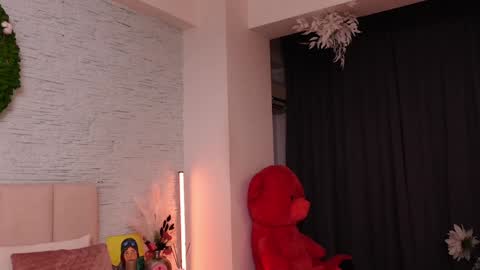 RachelSwaan online show from 22, 1, 2025