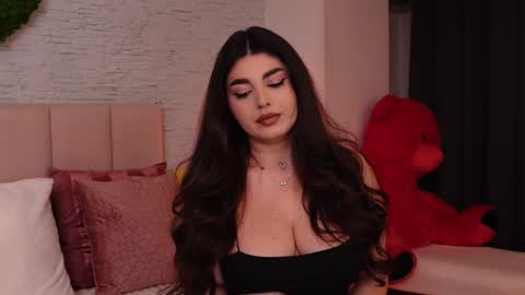 RachelSwaan online show from 6, 2, 2025