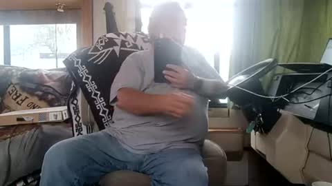 Snapshot of radiomantim chatting on 15, 6, 2026 Radioman for fun online show from 15, 6, 2026