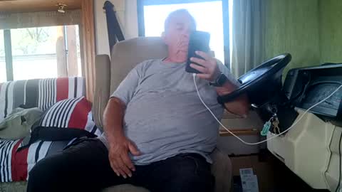 Snapshot of radiomantim chatting on 22, 7, 2026 Radioman for fun online show from 22, 7, 2026