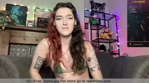 Snapshot of rae_moon chatting on 13, 7, 2026 Rae online show from 13, 7, 2026