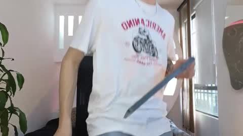 R A F A E L online show from 10, 10, 2025