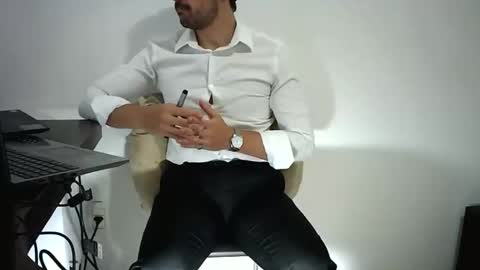 Snapshot of rafaelssk chatting on 1, 4, 2026 elenacam online show from 1, 4, 2026