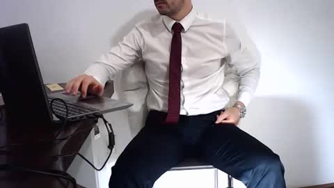 Snapshot of rafaelssk chatting on 15, 5, 2026 elenacam online show from 15, 5, 2026