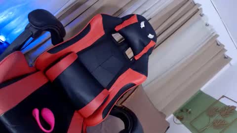 itsmeRailey online show from 15, 12, 2024