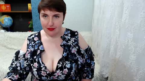 Snapshot of rainbowladyy chatting on 2, 2, 2025 rainbowladyy online show from 2, 2, 2025