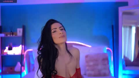 Snapshot of raisavawn chatting on 29, 5, 2026 RaisaVawn online show from 29, 5, 2026