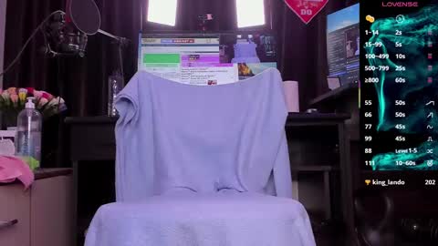 Laura online show from 28, 2, 2025