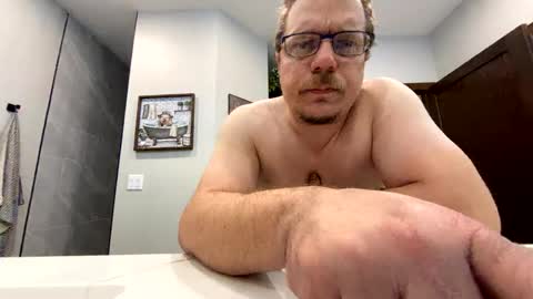 Snapshot of ralph_roberts chatting on 3, 3, 2026 Ralph Roberts online show from 3, 3, 2026