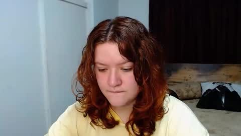 Snapshot of ramona15 chatting on 18, 10, 2025 Ramona online show from 18, 10, 2025