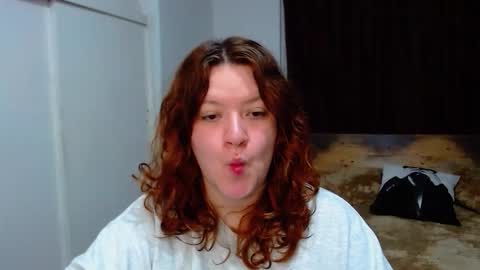 Snapshot of ramona15 chatting on 7, 11, 2025 Ramona online show from 7, 11, 2025