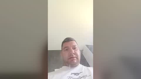Snapshot of raoul_adi chatting on 3, 8, 2026 raoul_adi online show from 3, 8, 2026