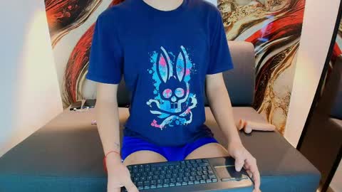 raphael_nyon1 online show from 5, 6, 2026