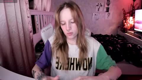 Snapshot of rapunzel_cute chatting on 9, 5, 2026 Rapunzel online show from 9, 5, 2026