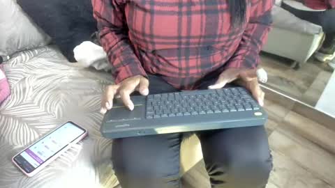 Raquel Moore  online show from 11, 2, 2026