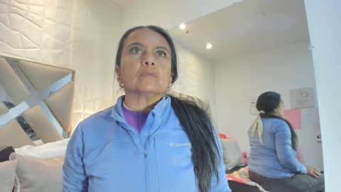 Raquel Moore  online show from 17, 3, 2026