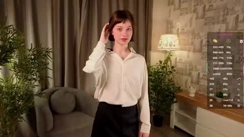 Nicole online show from 22, 10, 2025