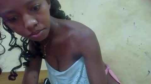 Snapshot of rasoanirinaa chatting on 27, 5, 2026 rasoanirinaa online show from 27, 5, 2026