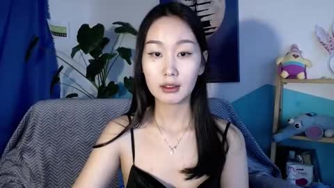 ratna_mm online show from 1, 2, 2025