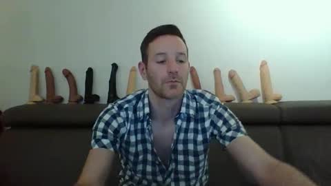 Snapshot of rattaman007 chatting on 15, 4, 2026 Thomas online show from 15, 4, 2026