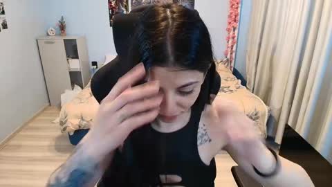 Snapshot of raven_haired_goddess chatting on 4, 5, 2026 raven_haired_goddess online show from 4, 5, 2026