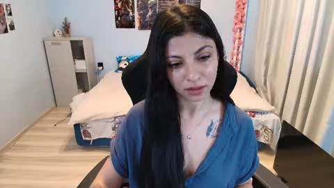 Snapshot of raven_haired_goddess chatting on 16, 6, 2026 raven_haired_goddess online show from 16, 6, 2026