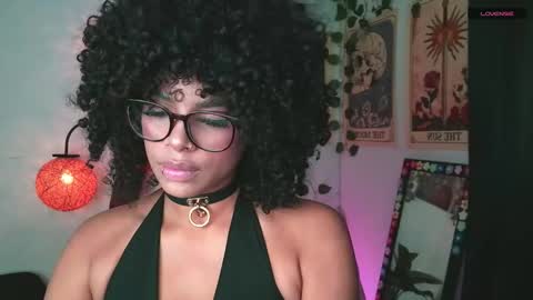 Snapshot of raven_luv chatting on 14, 9, 2025 raven online show from 14, 9, 2025