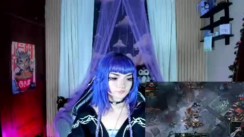Snapshot of ravencollen chatting on 17, 7, 2026 ravencollen online show from 17, 7, 2026