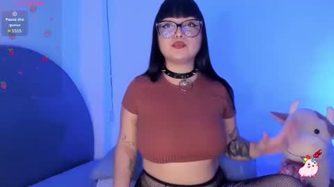 Snapshot of ravendark_666 chatting on 1, 7, 2026 Raven online show from 1, 7, 2026