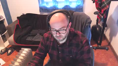 ravingr3d3 online show from 3, 3, 2025