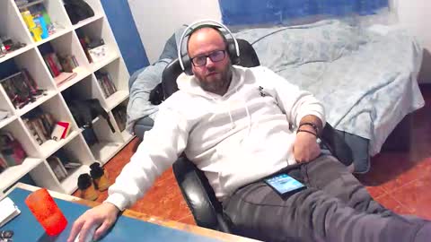 ravingr3d3 online show from 15, 1, 2026