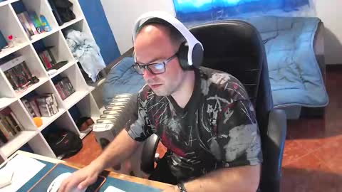 ravingr3d3 online show from 31, 3, 2026