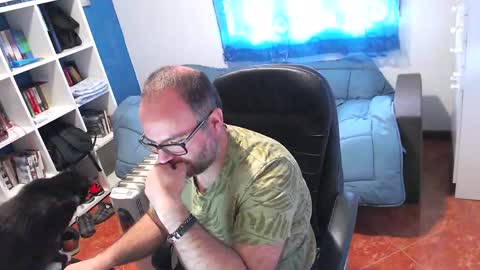 ravingr3d3 online show from 10, 4, 2026