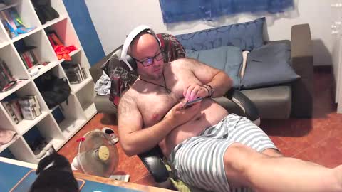 ravingr3d3 online show from 26, 5, 2026