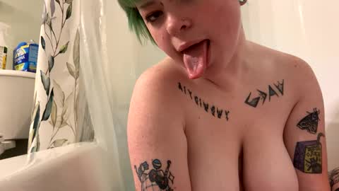 Ravynn 3 online show from 21, 1, 2025